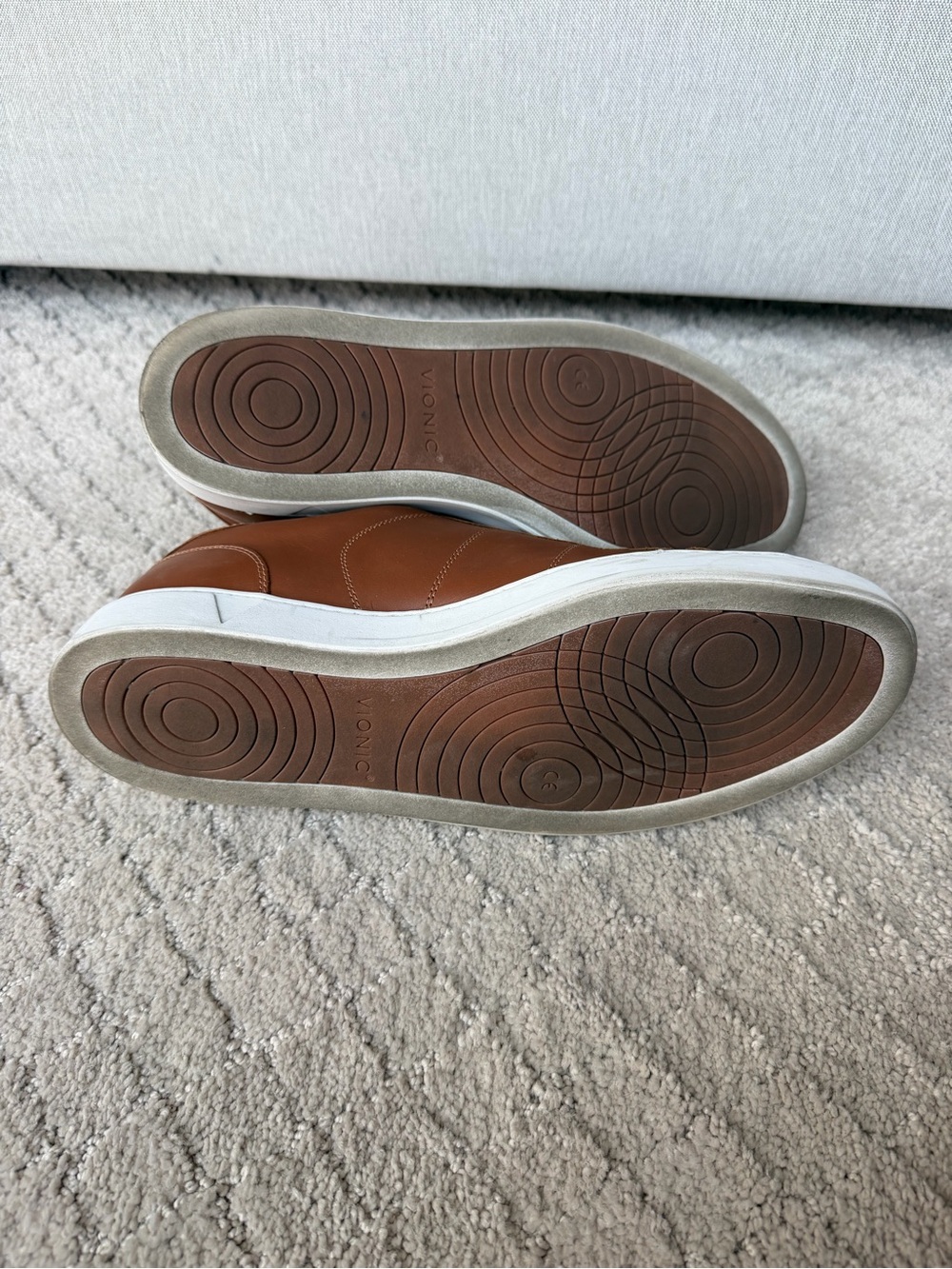 Vionic Brown Leather Low-Top Sneakers with White Sole - Picture 5 of 6